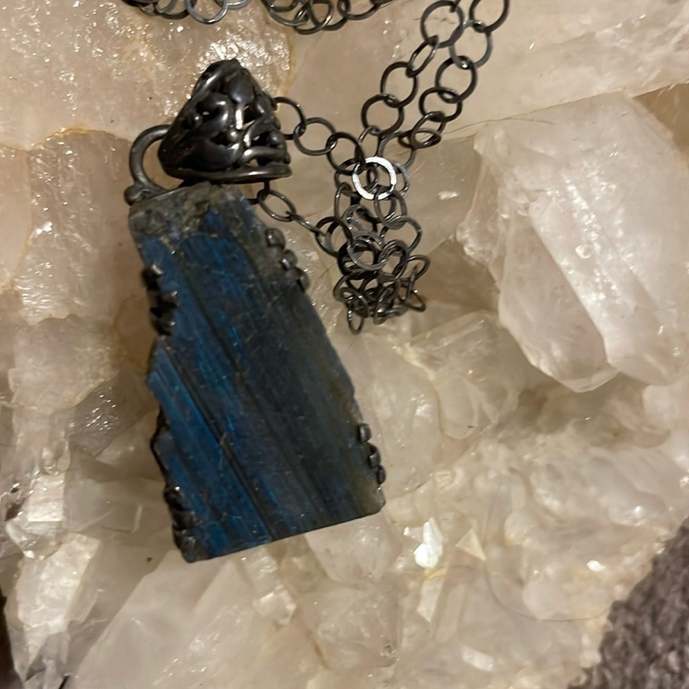 No brand, Necklace, crystal labordoite, blue. - Picture 5 of 16
